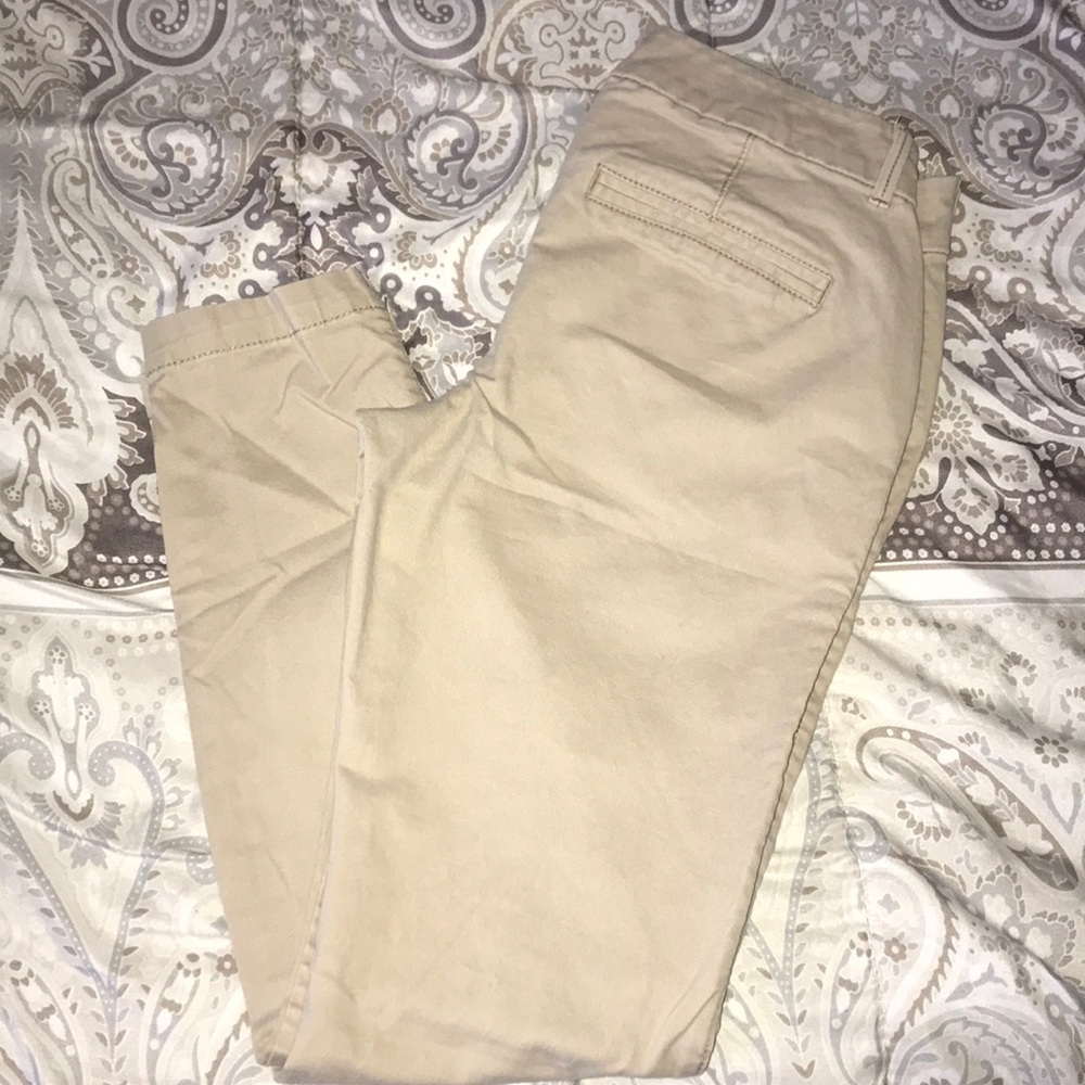 Khaki skinny pants